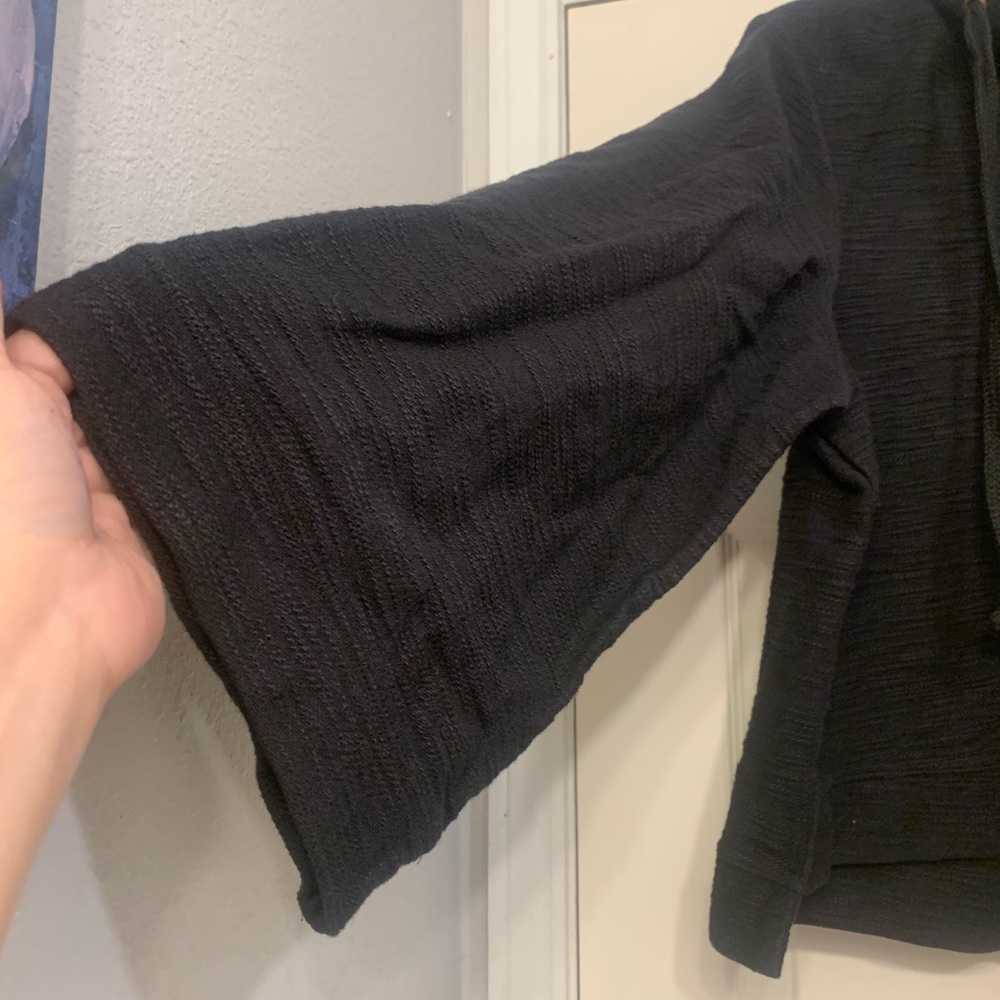Venus Women’s Black Wide Sleeve 1X Hooded Pullover Sweater. 2720 - Picture 3 of 7